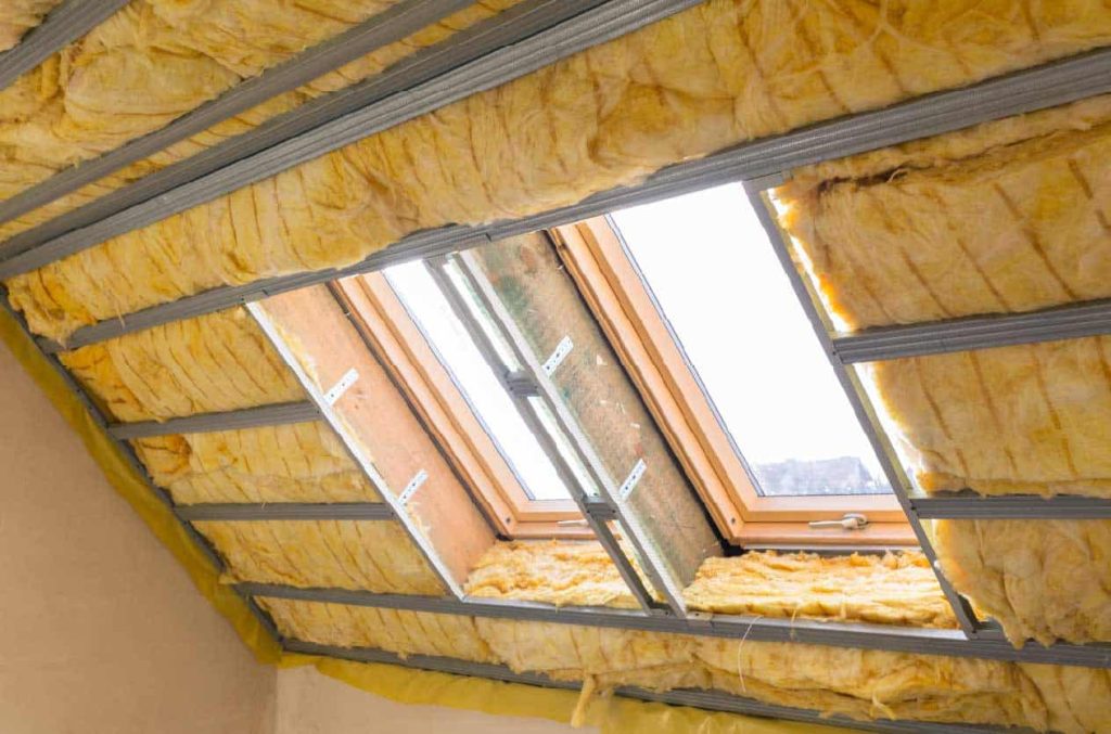 Tout savoir sur la pose d’un écran sous toiture par l’intérieur — free download